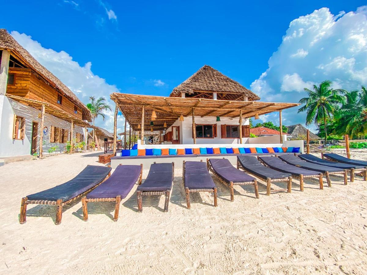 Ananda Beach Hotel باجي المظهر الخارجي الصورة